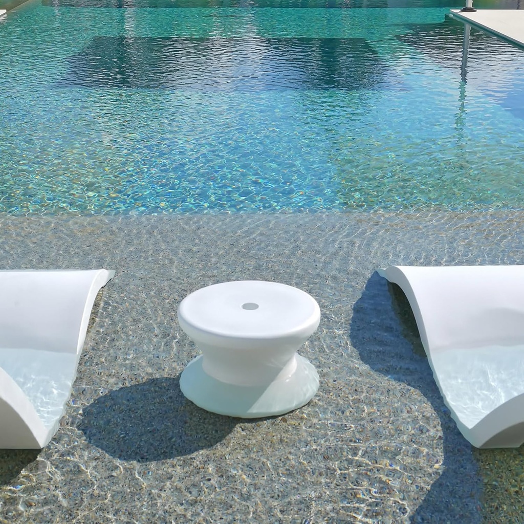 ledge-lounger-in-pool-side-table-with-um-4.jpg