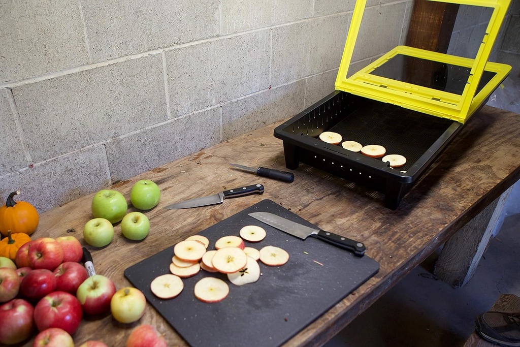 jua-technologies-solar-food-dehydrator-4.jpg